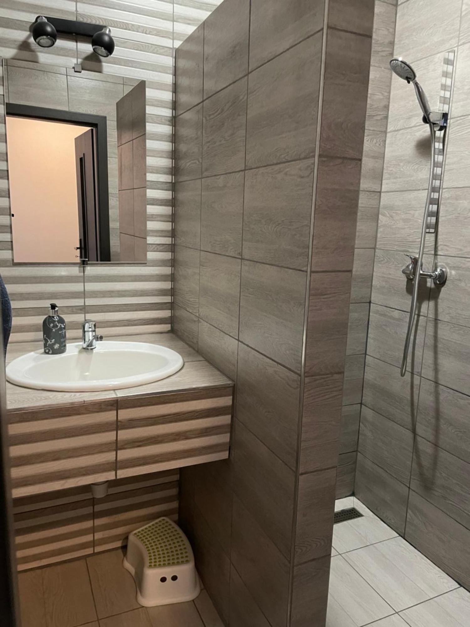 Zu Hause Casa de hóspedes Vrbov Quarto foto