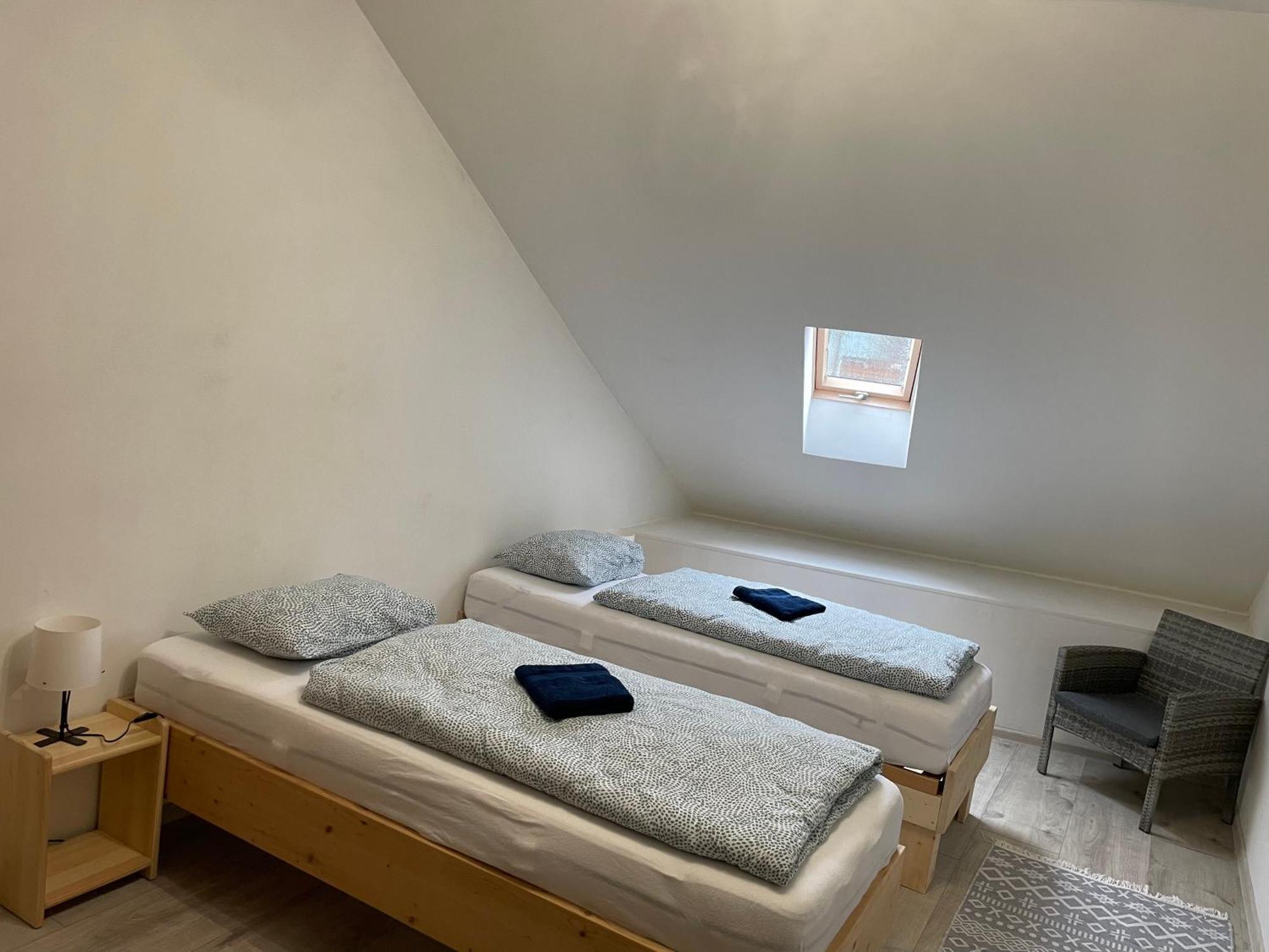 Zu Hause Casa de hóspedes Vrbov Quarto foto