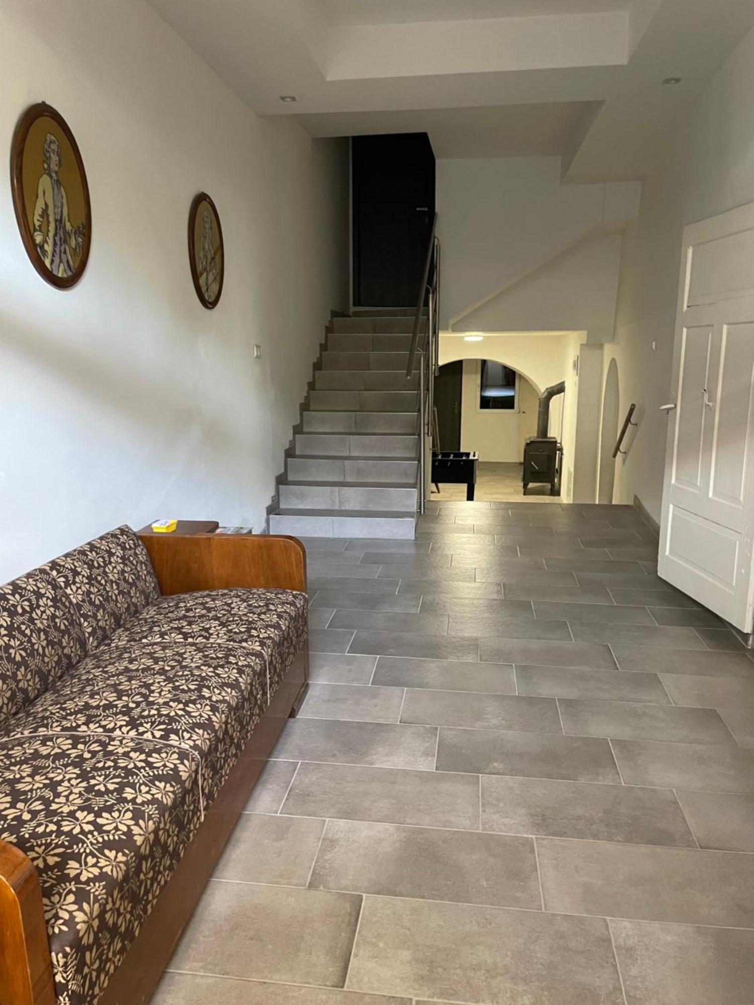 Zu Hause Casa de hóspedes Vrbov Exterior foto